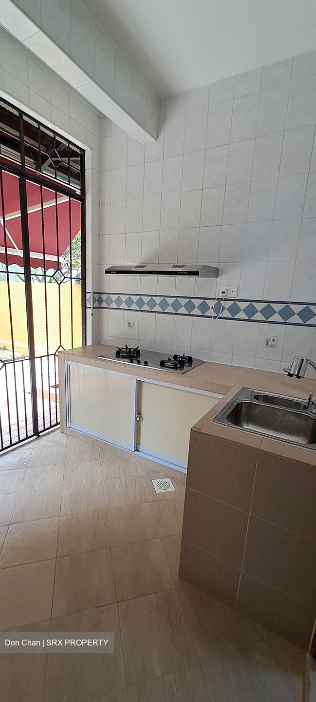 Pasir Ris Beach Park (D18), Terrace #440372801